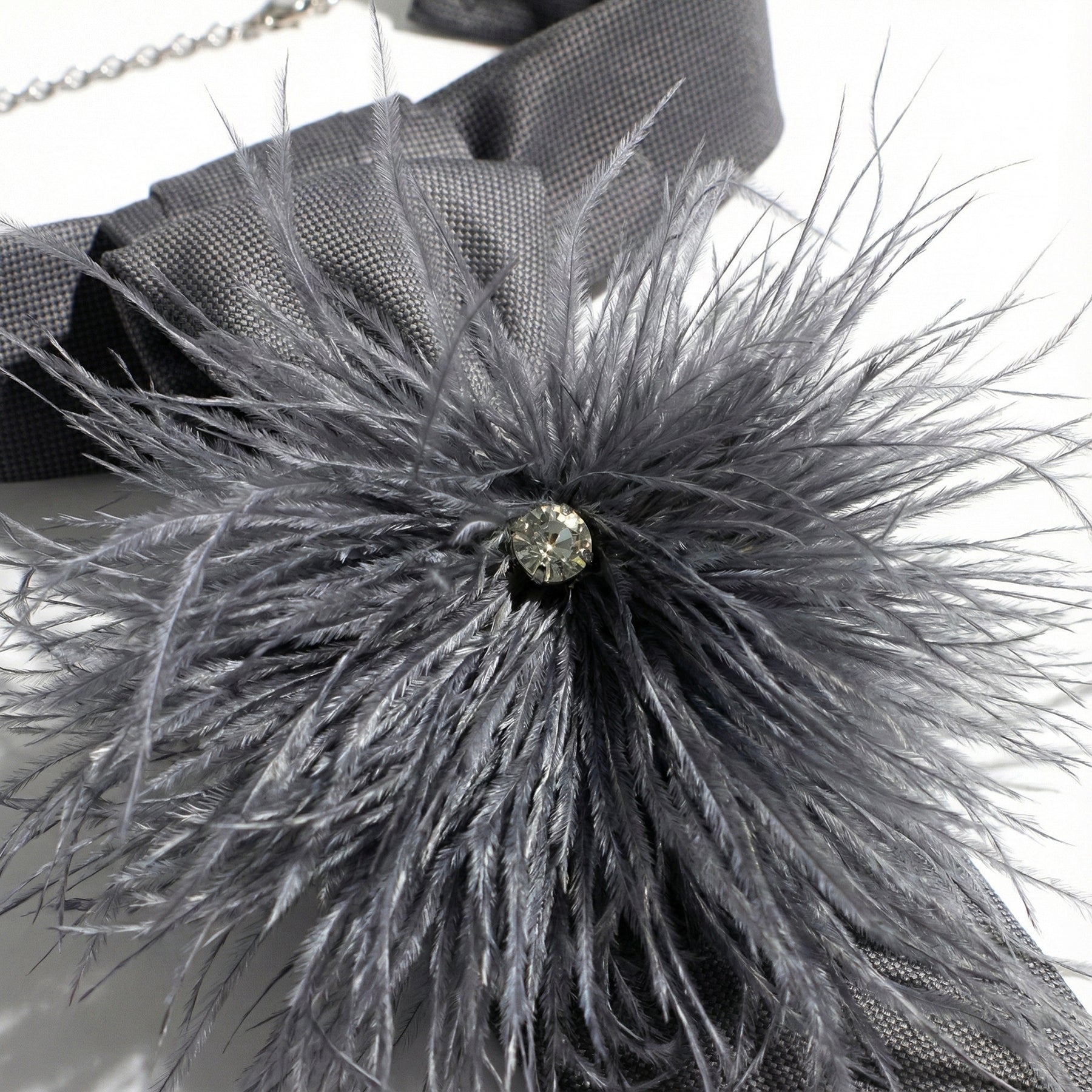 FLOWER TIE - GREY PLUME